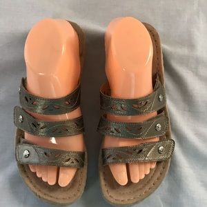 Comfortable Earth Spirit Size 8